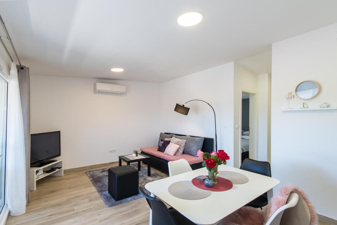 Apartment Finta Rogotin Εξωτερικό φωτογραφία