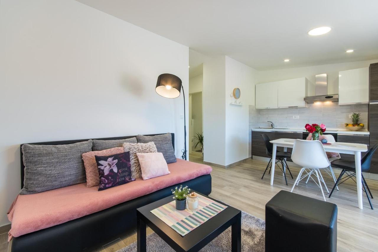 Apartment Finta Rogotin Εξωτερικό φωτογραφία